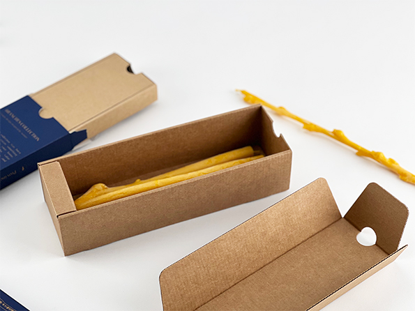 Candles with inserts – modern design and convenient use for any occasion.